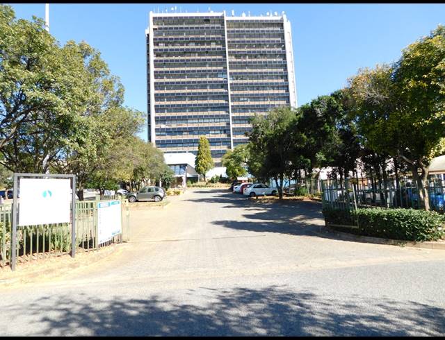 260M² OFFICE TO LET IN FERNDALE